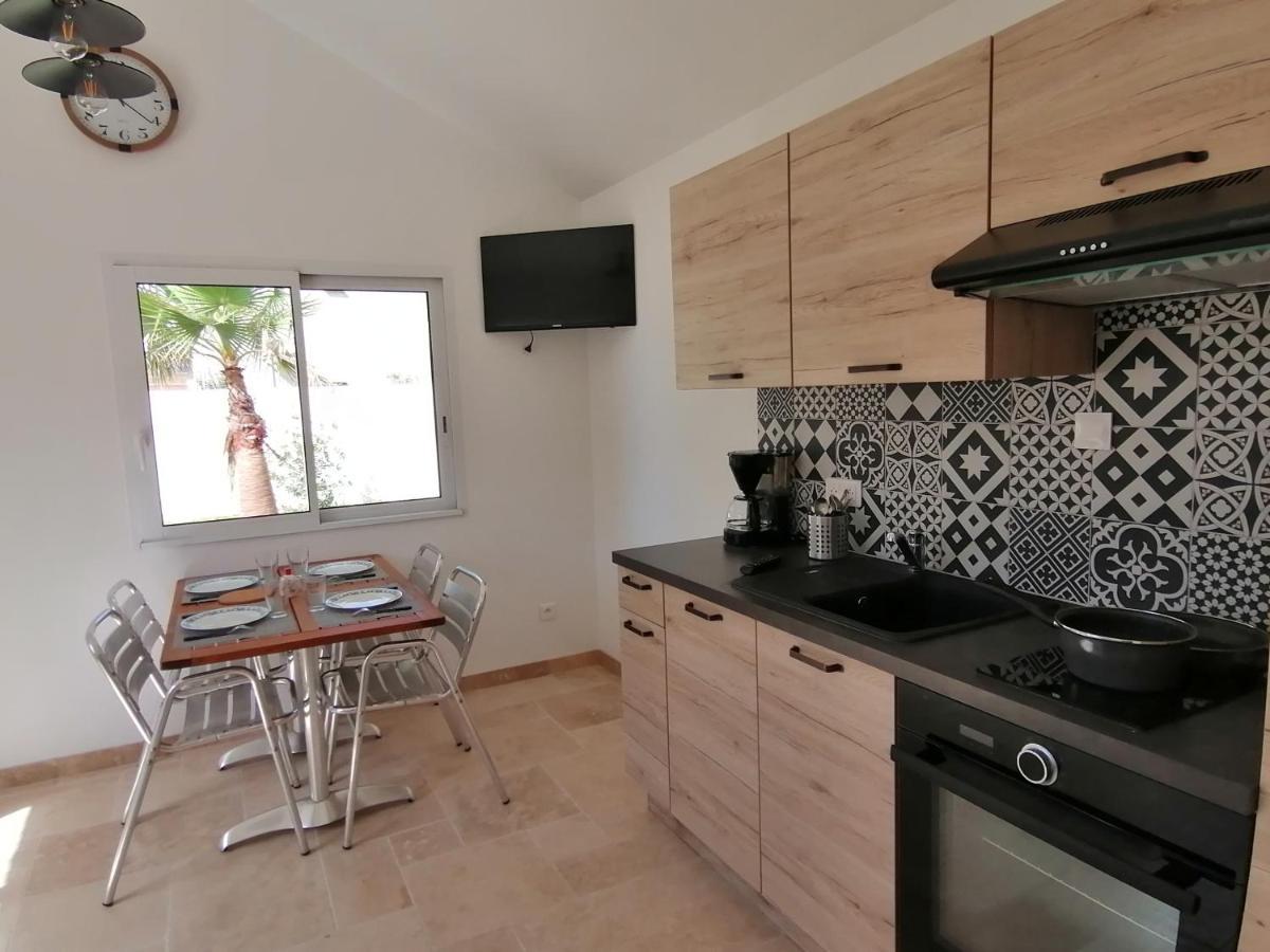 Petite Maison Refaite A Neuf Proche Plage Meze Exterior photo