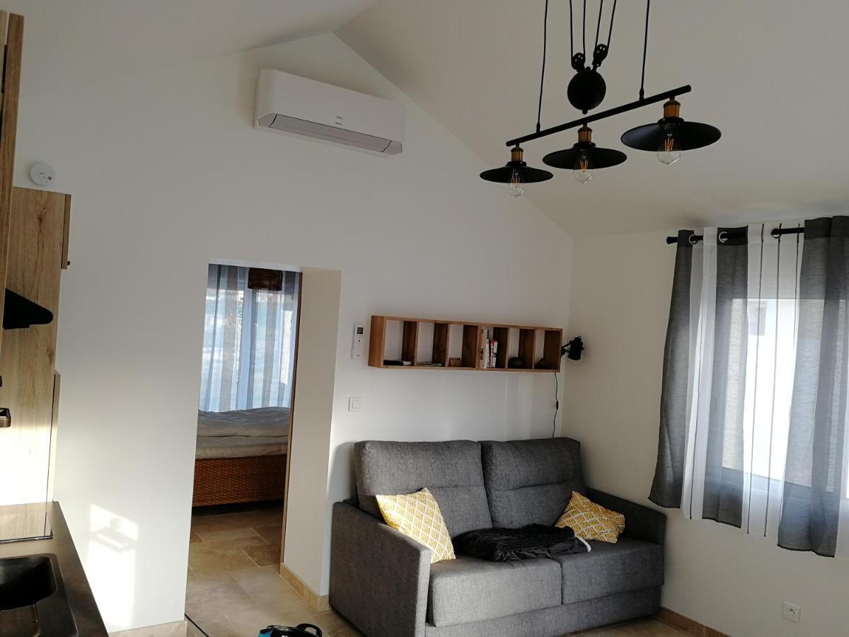 Petite Maison Refaite A Neuf Proche Plage Meze Exterior photo