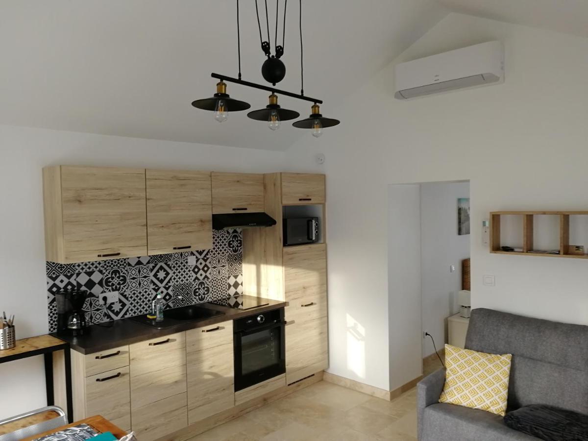 Petite Maison Refaite A Neuf Proche Plage Meze Exterior photo