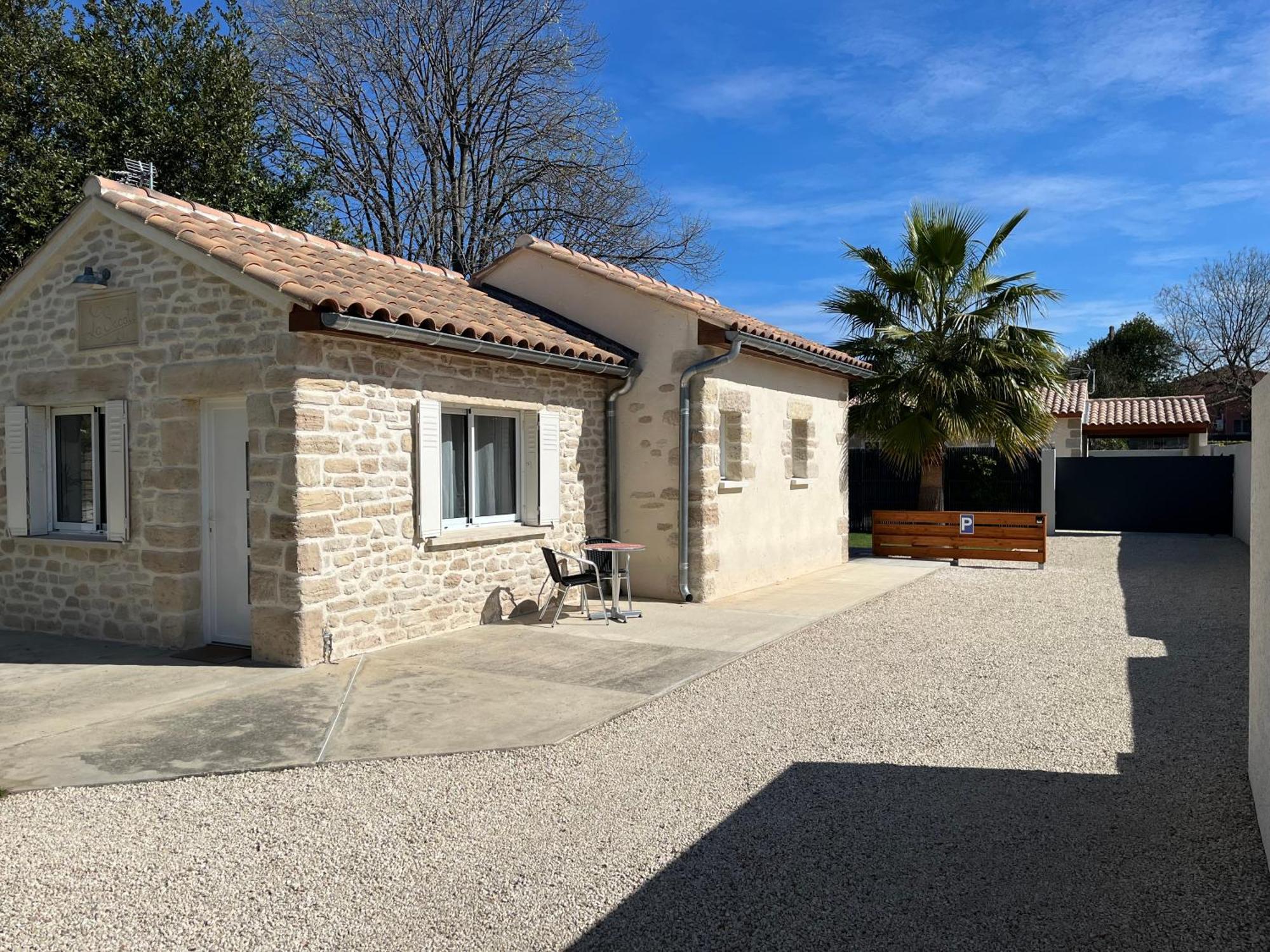 Petite Maison Refaite A Neuf Proche Plage Meze Exterior photo